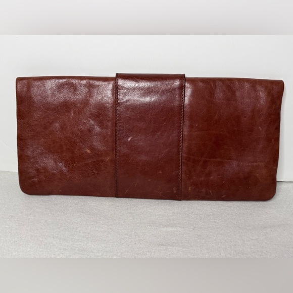 Vintage HOBO International Chestnut Brown Leather Clutch Handbag - Picture 4 of 10